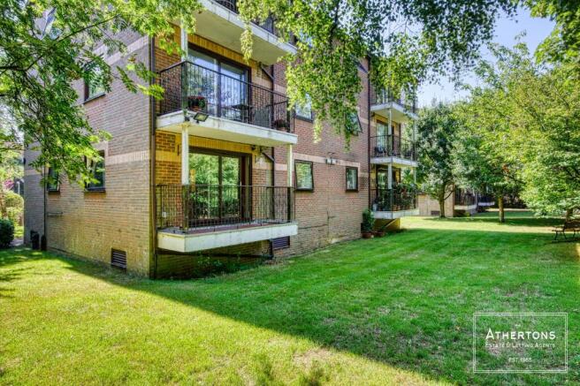 2 bed property, in St. Winifreds Road, £220,000