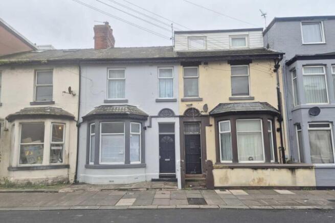 5 bed property, in 13, £185,000