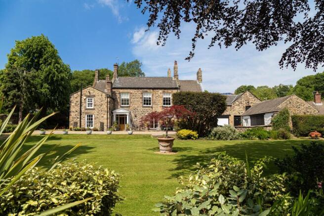 5 bed property, in Newburn House, £850,000