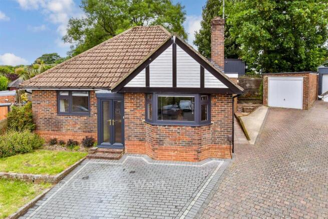 3 bed property, in Sunnydale Close, £475,000