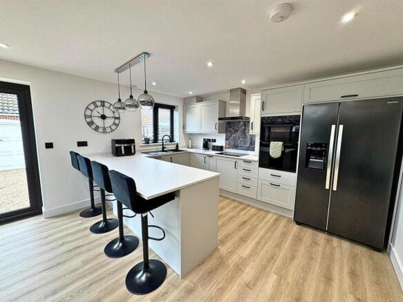 3 bed property, in Jeruselum Road, £390,000