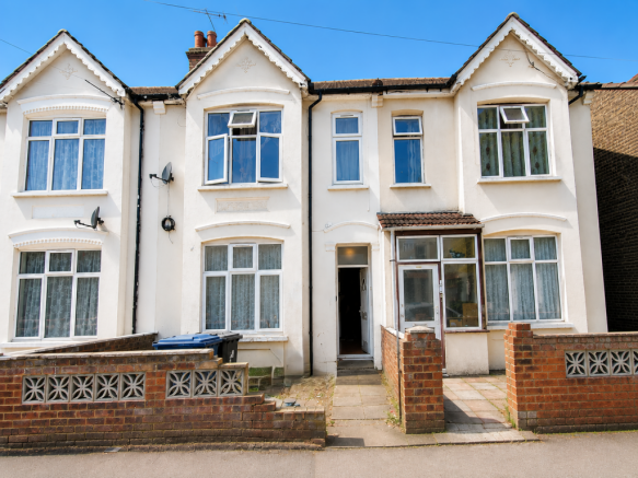 4 bed property, in West End Road, £525,000