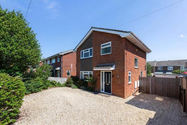 3 bed property, in Church Road, £475,000