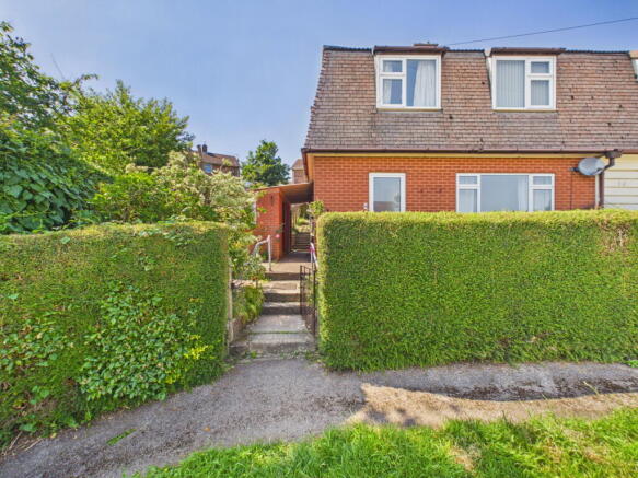 3 bed property, in Sunnymeade Close, £199,950