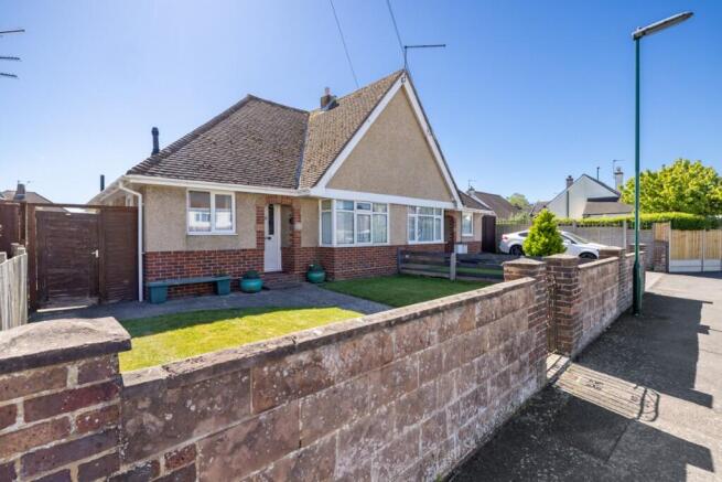 2 bed property, in Mansfield Road, £325,000