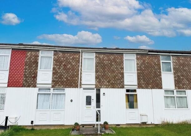 3 bed property, in Newton Road, £190,000