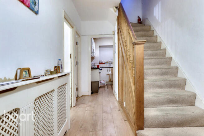 3 bed property, in Rosehill Avenue, £550,000