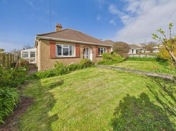 2 bed property, in Stratton Road, £350,000