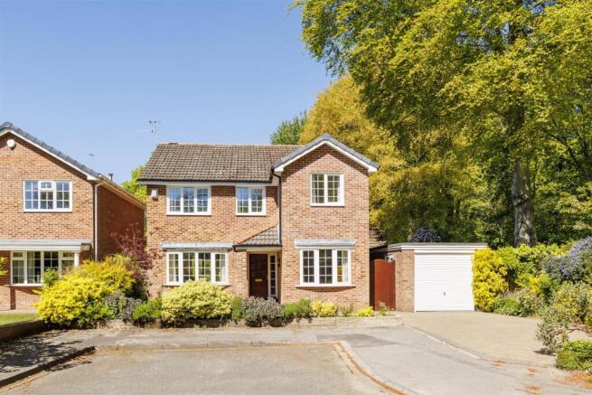 4 bed property, in Dringthorpe Road, £650,000