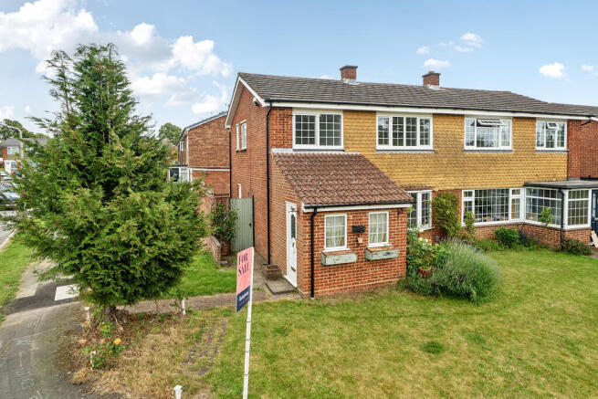 3 bed property, in Devonshire Green, £425,000