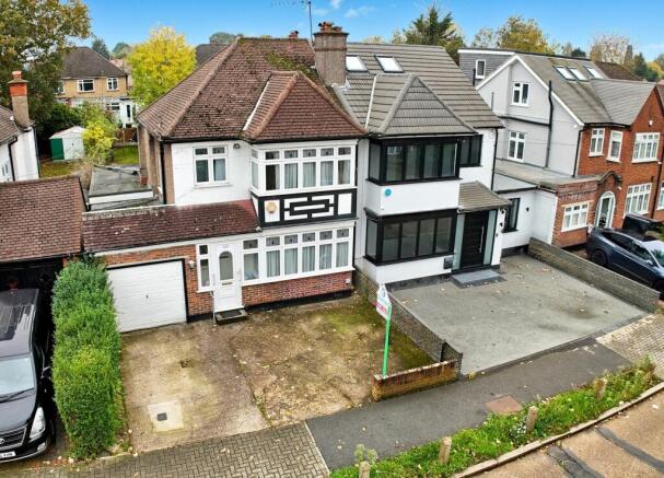 3 bed property, in Regal Way, £699,950
