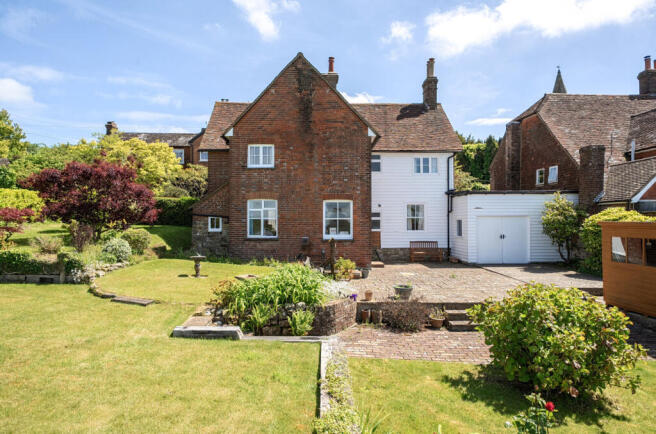 3 bed property, in The Street, £600,000