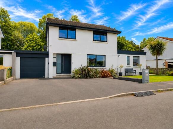 4 bed property, in Orchard Road, £535,000