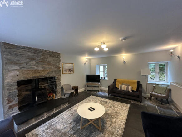 5 bed property, in Nant Gwynant, £495,000