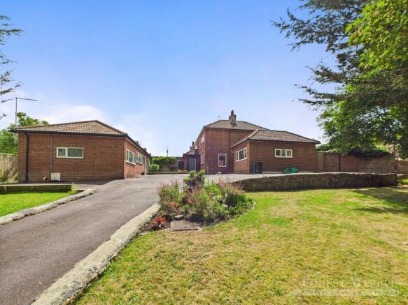 4 bed property, in Wallbridge, £750,000