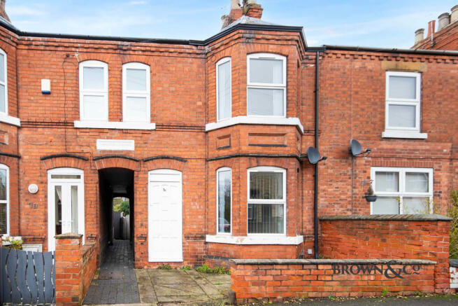 3 bed property, in Savile Street, £160,000