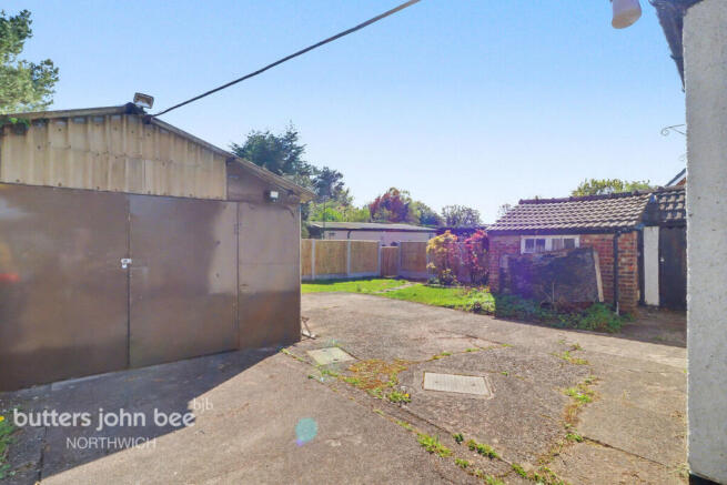 2 bed property, in School Road, £220,000