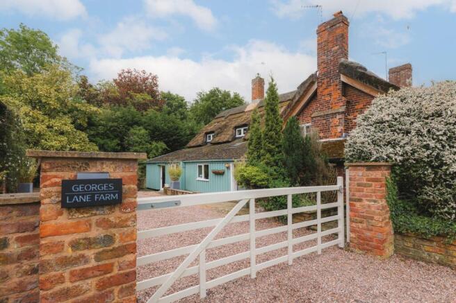5 bed property, in Georges Lane Farm, £1,150,000