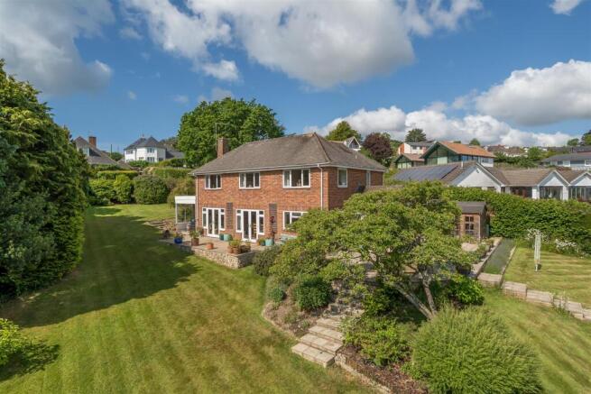 3 bed property, in Clappentail Lane, £915,000