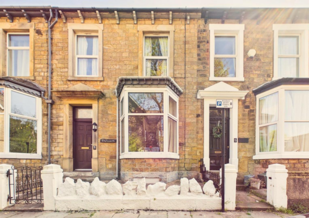 4 bed property, in Regent Street, £350,000