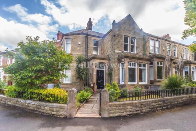 3 bed property, in 1 Powis Road, £160,000