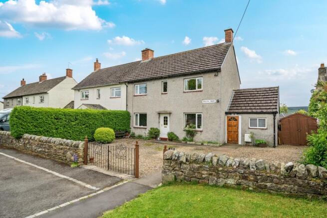 3 bed property, in South Park, £270,000