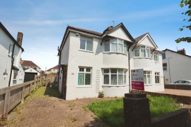 3 bed property, in Wordsworth Avenue, £460,000