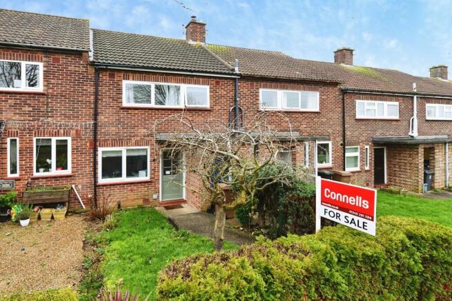 2 bed property, in Derwent Way, £340,000