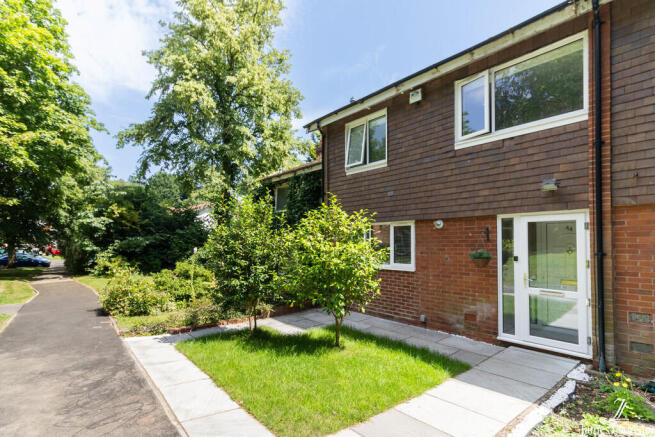 3 bed property, in Niall Close, £375,000