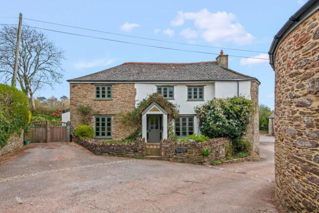 4 bed property, in Great Cotton Farm House, £650,000