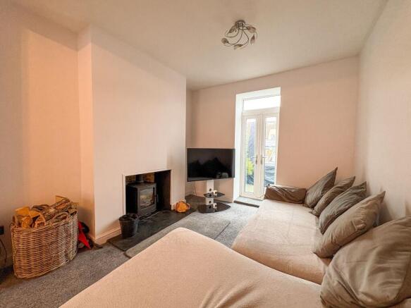 2 bed property, in Machen Street, £350,000