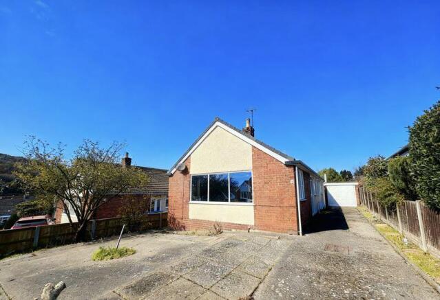 2 bed property, in Craig View, £219,950