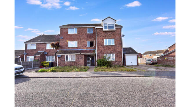 1 bed property, in 33 Merstham Drive, £35,000