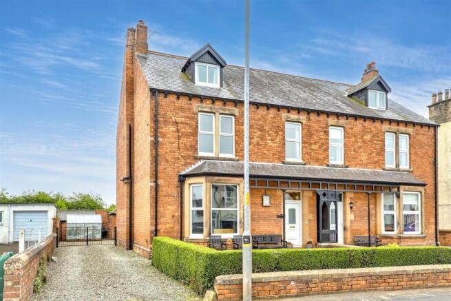5 bed property, in Graham Street, £325,000