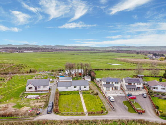 4 bed property, in Gasstown, £300,000