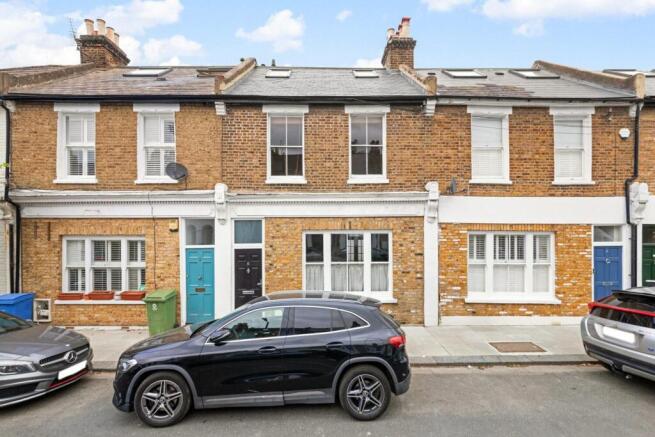 4 bed property, in Colwell Road, £1,100,000