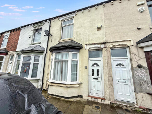 2 bed property, in Pilkington Street, £75,000