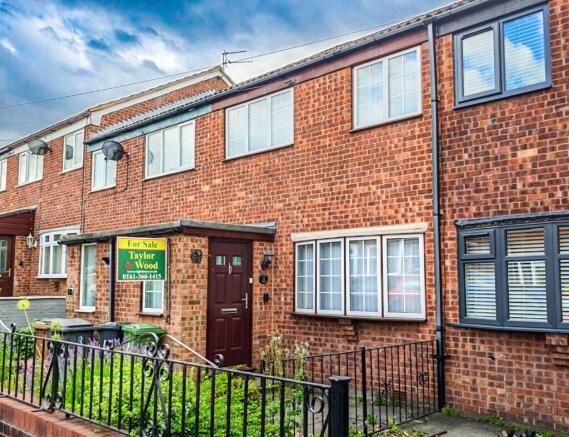 3 bed property, in Napier Court, £220,000