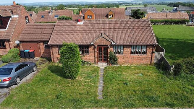 4 bed property, in Glaves Paddock, £220,000