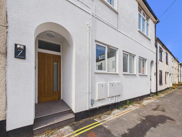 3 bed property, in Newtown, £315,000