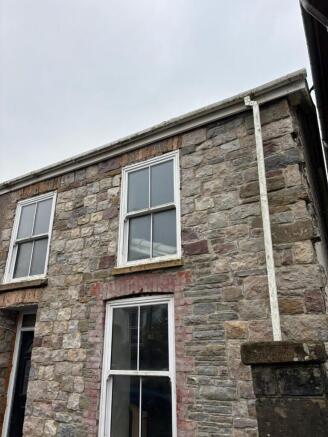 3 bed property, in Wern Road, £84,950