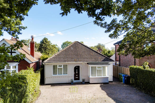 3 bed property, in Humberston Avenue, £330,000