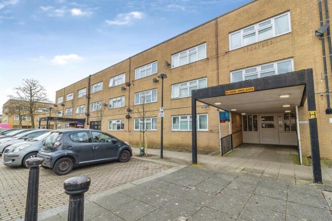 Studio, in North Tenth Street, £65,000