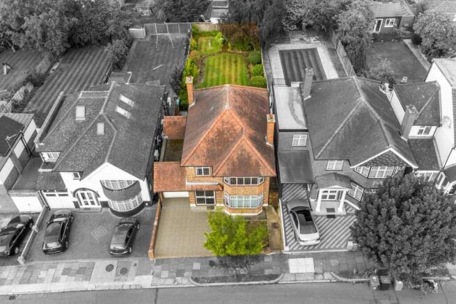 4 bed property, in Bengeworth Road, £845,000