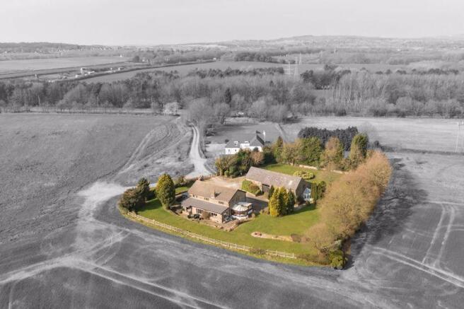 3 bed property, in Hill House Farm, £845,000