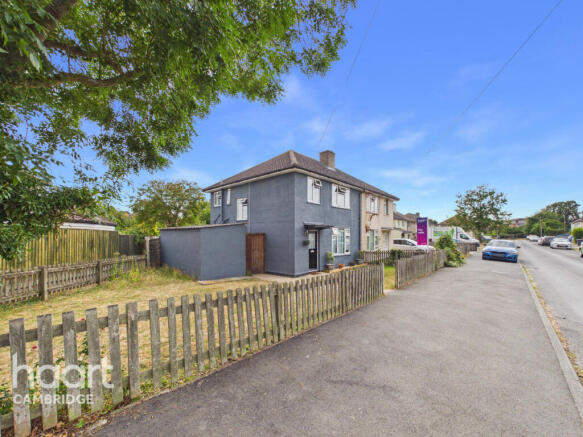 3 bed property, in Peverel Road, £440,000