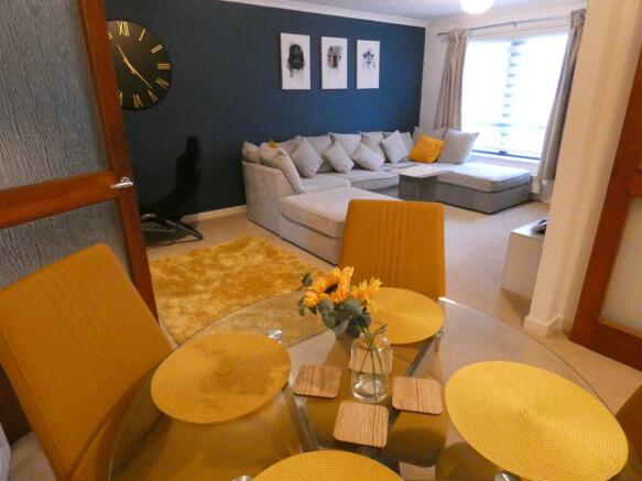 2 bed property, in Forbesfield Road, £150,000