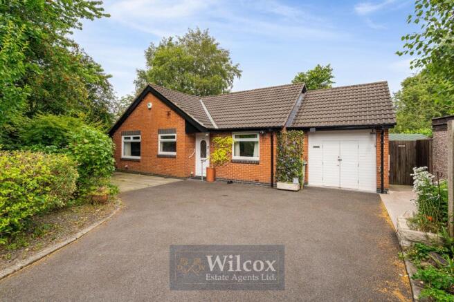 2 bed property, in Savick Avenue, £280,000