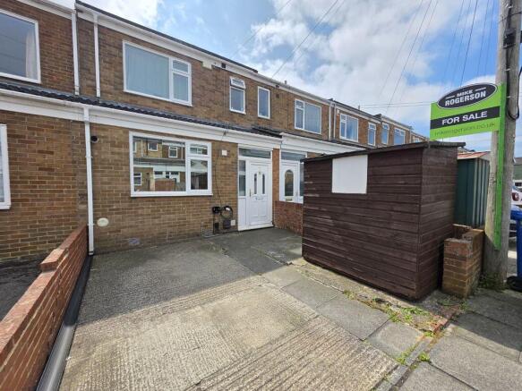 3 bed property, in Storey Street, £125,000