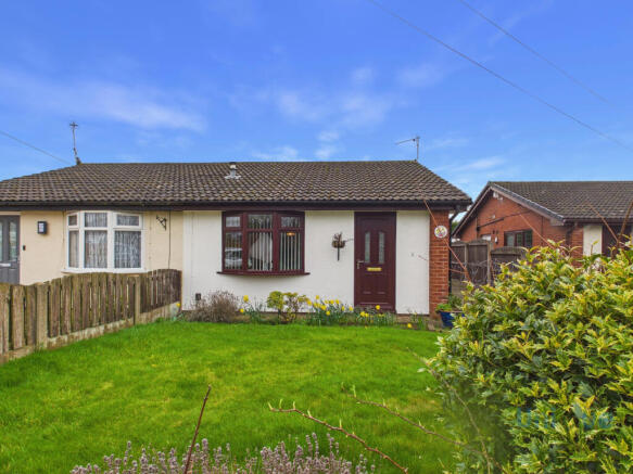 3 bed property, in St. Ives Avenue, £190,000